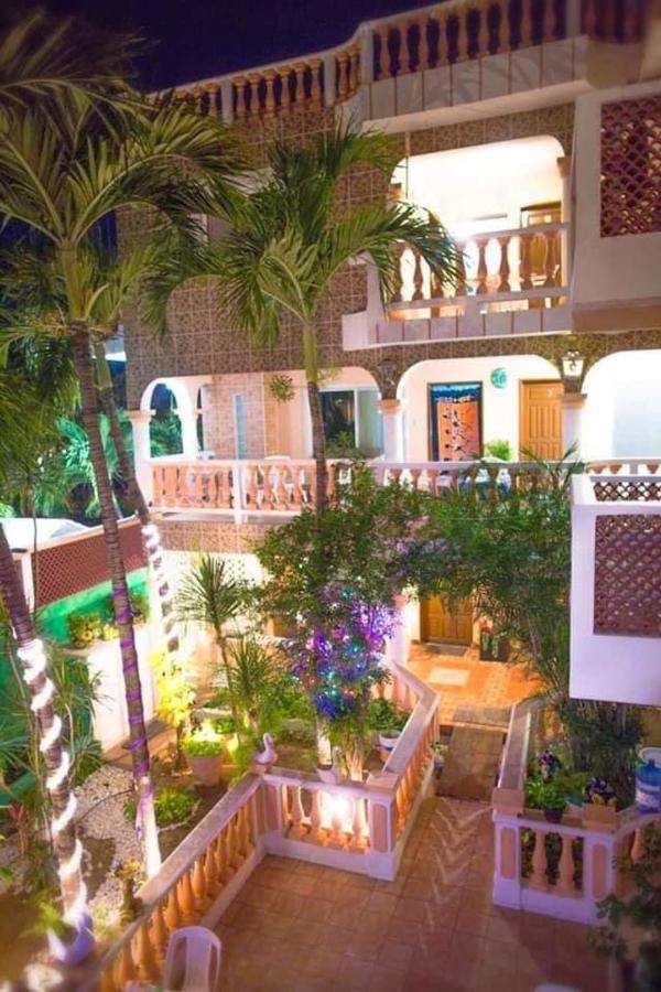 Hotel Francis Arlene Adults Only Isla Mujeres Bagian luar foto