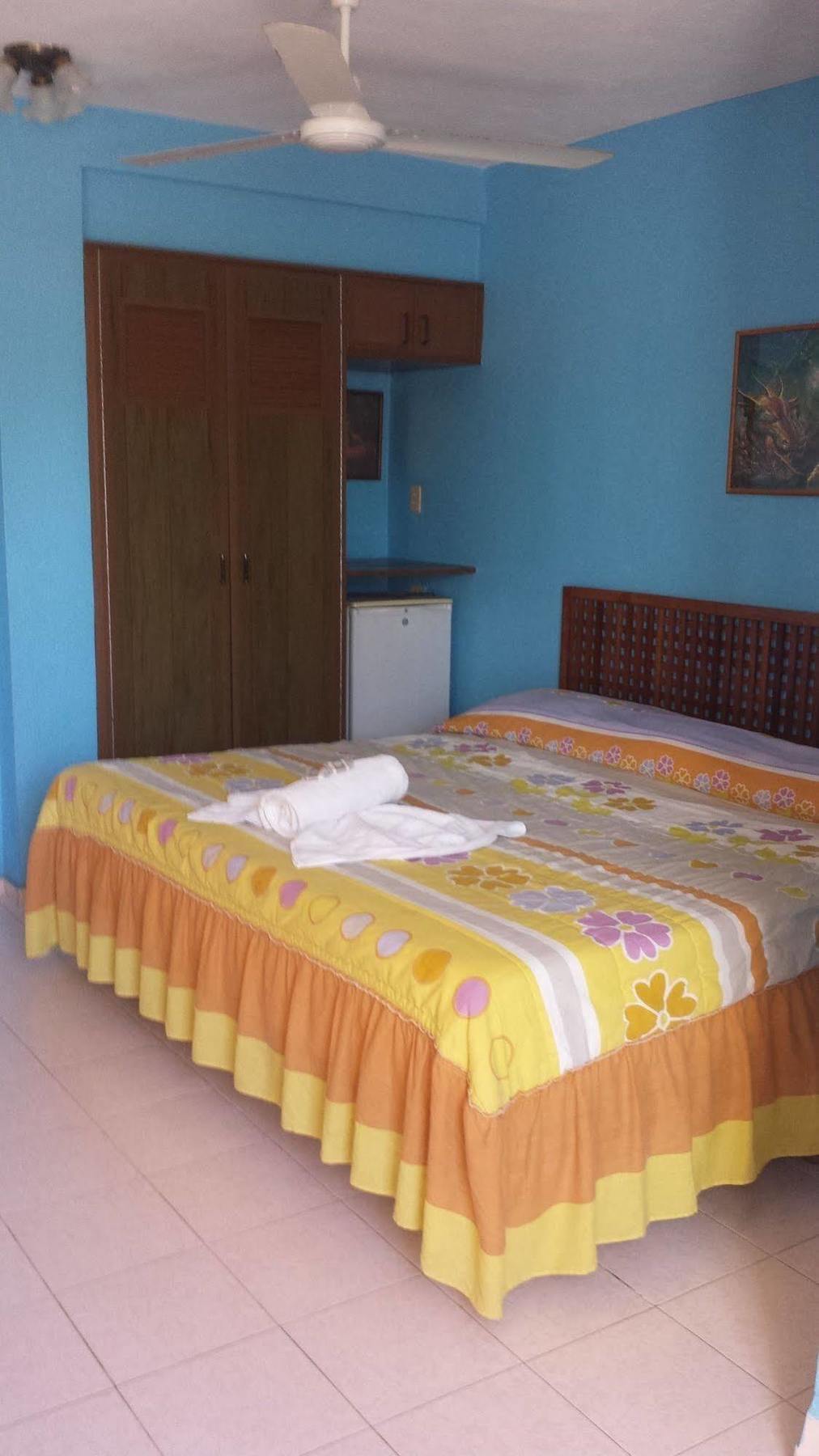 Hotel Francis Arlene Adults Only Isla Mujeres Bagian luar foto