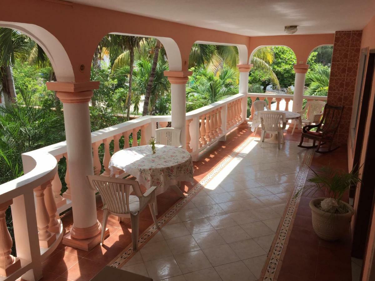 Hotel Francis Arlene Adults Only Isla Mujeres Bagian luar foto